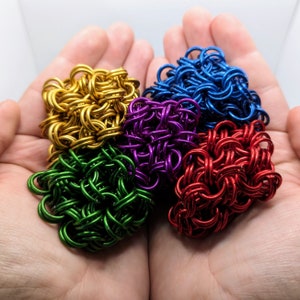 Jelly-Like Chainmail Fidget Toy - 12 Vibrant Colors