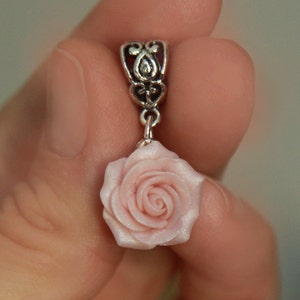 Light pink flower necklace- Pink pearl pendant chain -  Polymer clay rose jewelry