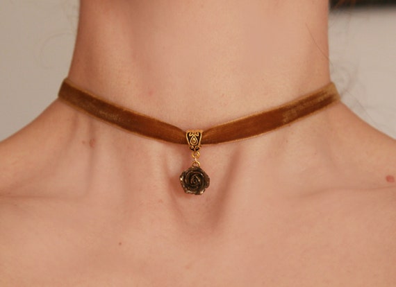 Bronze choker hotsell necklace