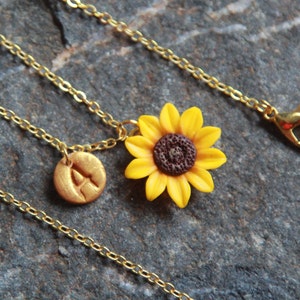 Sunflower initial necklace/ Personalized flower girl necklace/Yellow flower necklaces/ Polymer clay pendant/ Floral jewelry sunflower