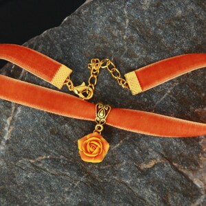 Orange necklace charm, Orange yellow rose choker, Velvet choker pendant, Choker collar velvet for women, Summer handmade necklace