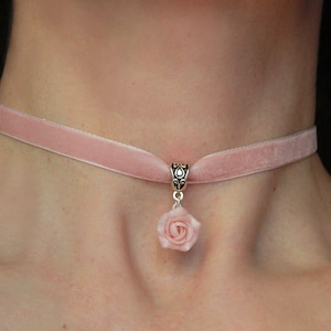 Pink velvet choker , Collar choker velvet for women, Powder pink choker, Flower necklace , Polymer clay pendant, Dainty flower necklace