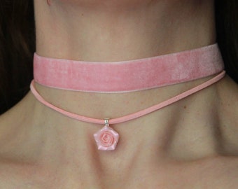 Ras de cou en velours rose, collier ras de cou en velours pour femme, large tour de cou ruban, collier de fleurs, tour de cou rose, collier de fleurs délicates