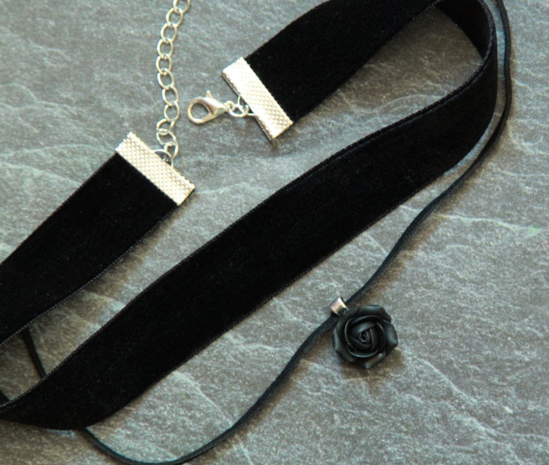 Black Velvet Choker Pendant Black Rose Necklace Pendant Etsy
