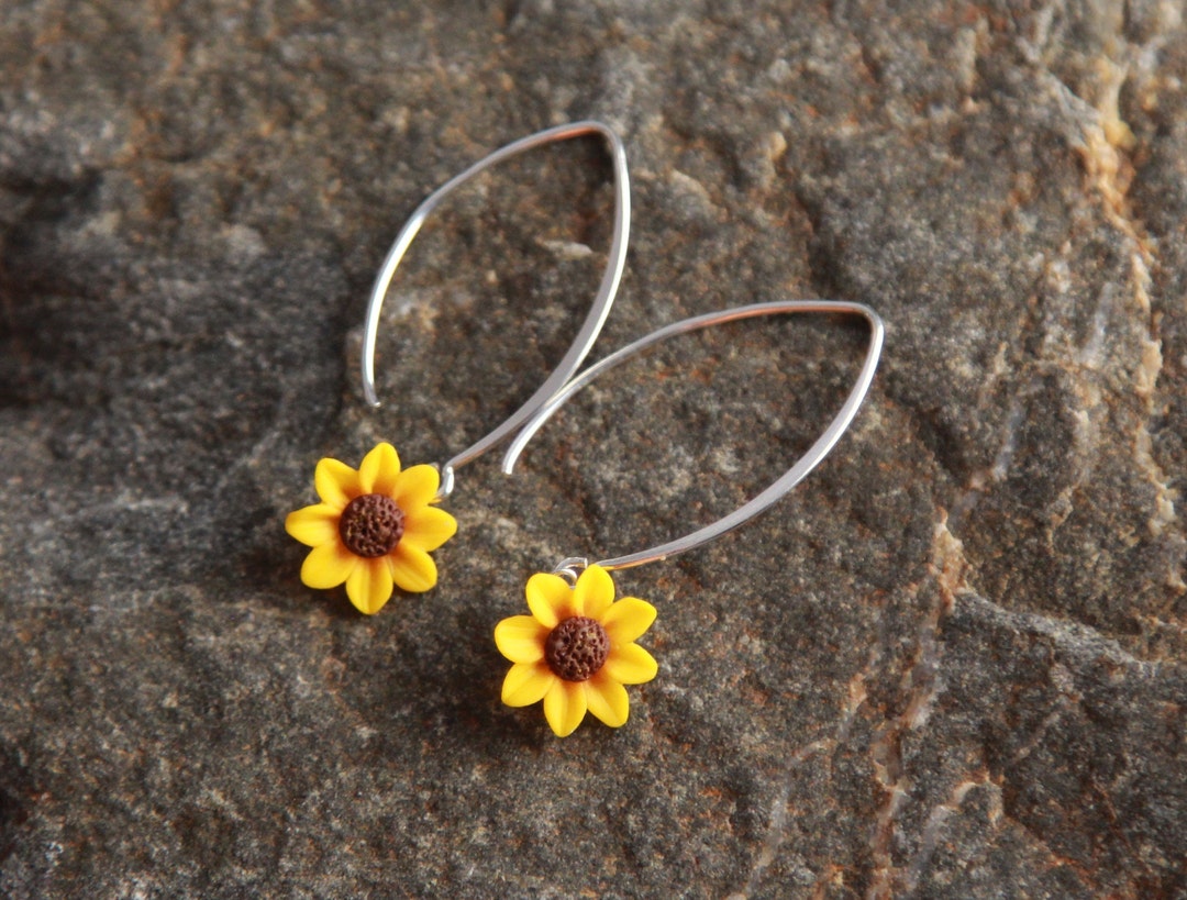 VINTAGE SUNFLOWER EARRINGS main image 1