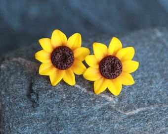 Sunflower earrings stud, Yellow flower earrings, Clay flower earrings,  Polymer clay earrings, Sunflower jewelry, Yellow earrings summer