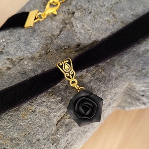 Black Velvet Choker – Handmade Polymer Clay Rose Pendant