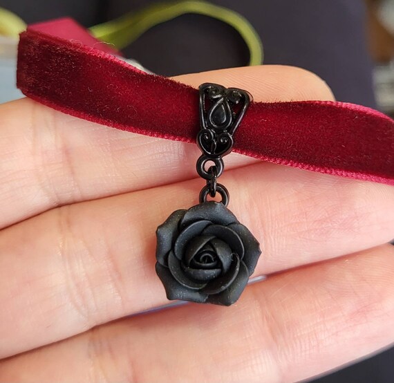 Black flower necklace Black rose choker Black charm necklace Choker collar velvet for women Ribbon choker necklace Clay flower necklace