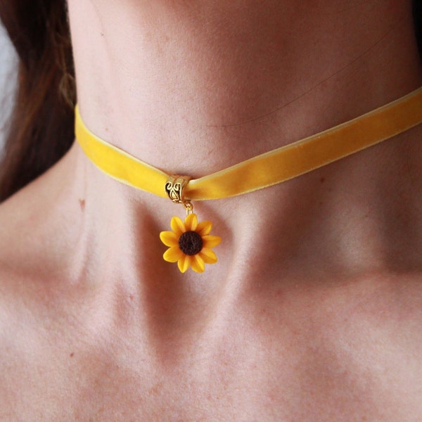 Collier ras de cou tournesol, collier fleur jaune, pendentif ras de cou en velours, tour de cou à breloques