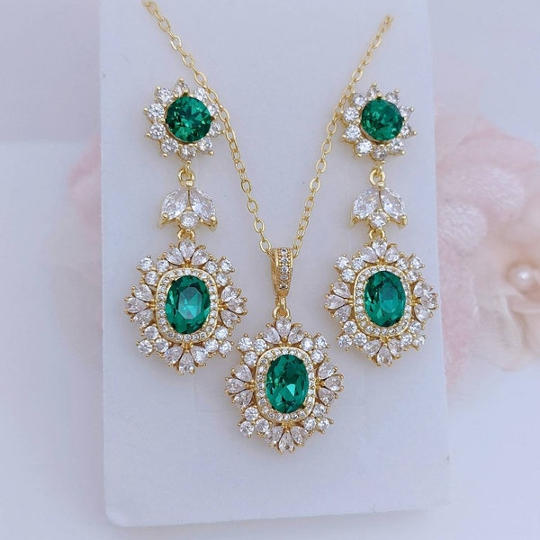 Emerald Green Jewelry Set Rose Gold Wedding Jewelry Emerald Earrings and Necklace Jewelry set Green Prom Jewelry Clip on Earrings