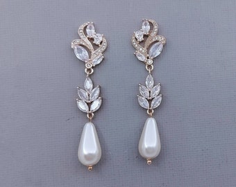 Boucles d’oreilles nuptiales en or rose Boucles d’oreilles en perle blanche pour mariage Boucles d’oreilles long pendentif pour les mariées