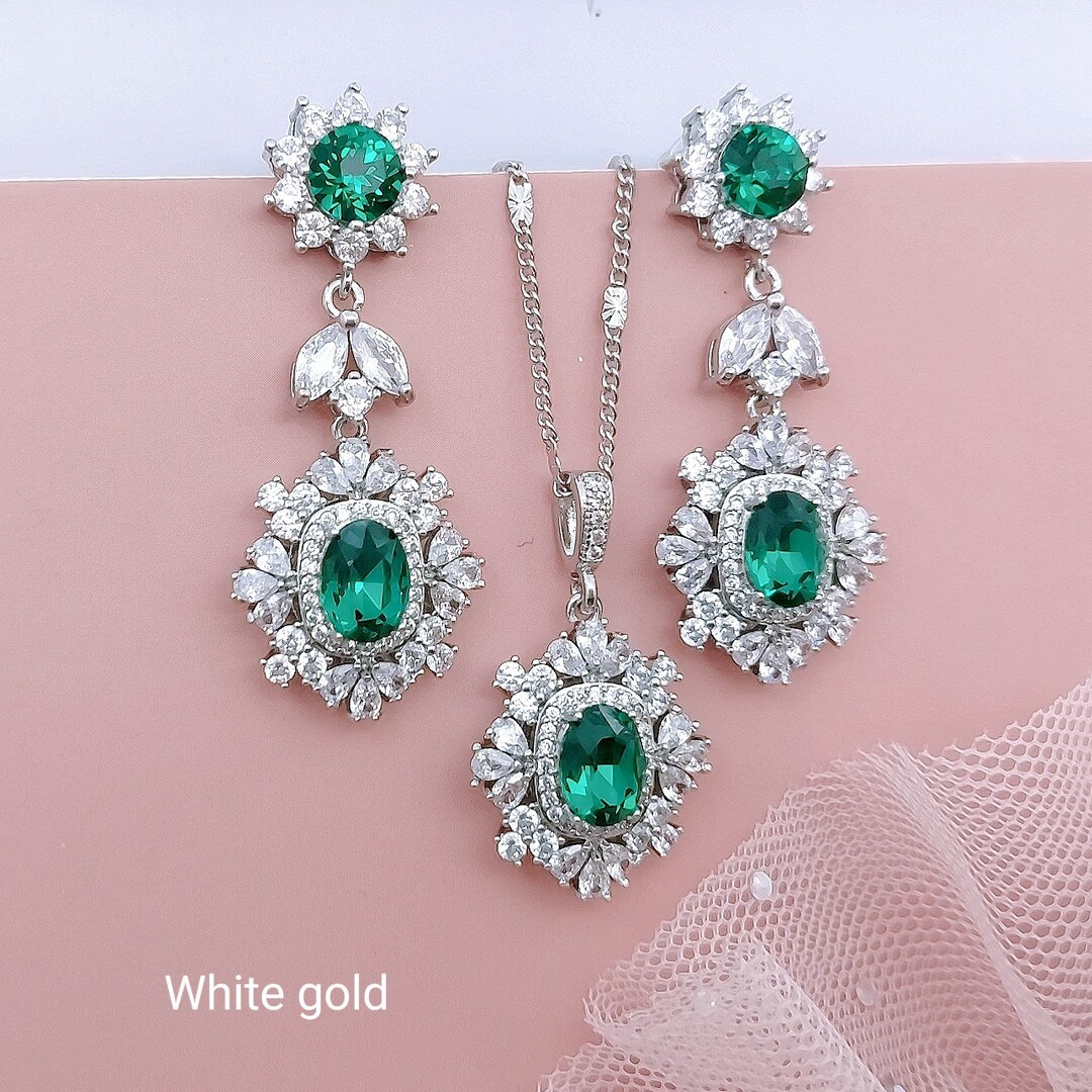 Silver and Emerald Jewelry Set Emerald Green Earrings and Etsy