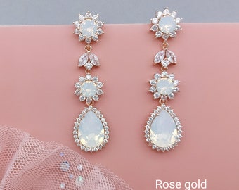 Boucles d'oreilles de mariée Swarovski opale blanche, boucles d'oreilles opale en or rose, longues boucles d'oreilles en opale, boucles d'oreilles pendantes en forme de larme, bijoux de bal de finissants CZ