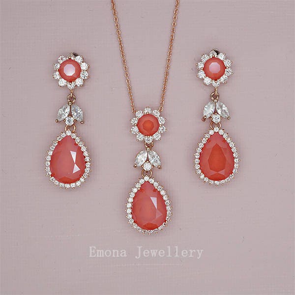 Coral Jewelry Set Coral Wedding Jewelry Set Red Crystal Necklace Chandelier Earrings Red Bridesmaid Jewelry Set Rose Gold or Silver