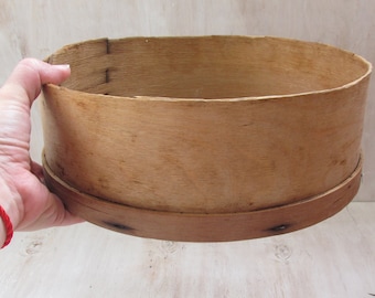 Antique Wooden Grain Sieve – Rustic Farmhouse Flour Sifter Decor