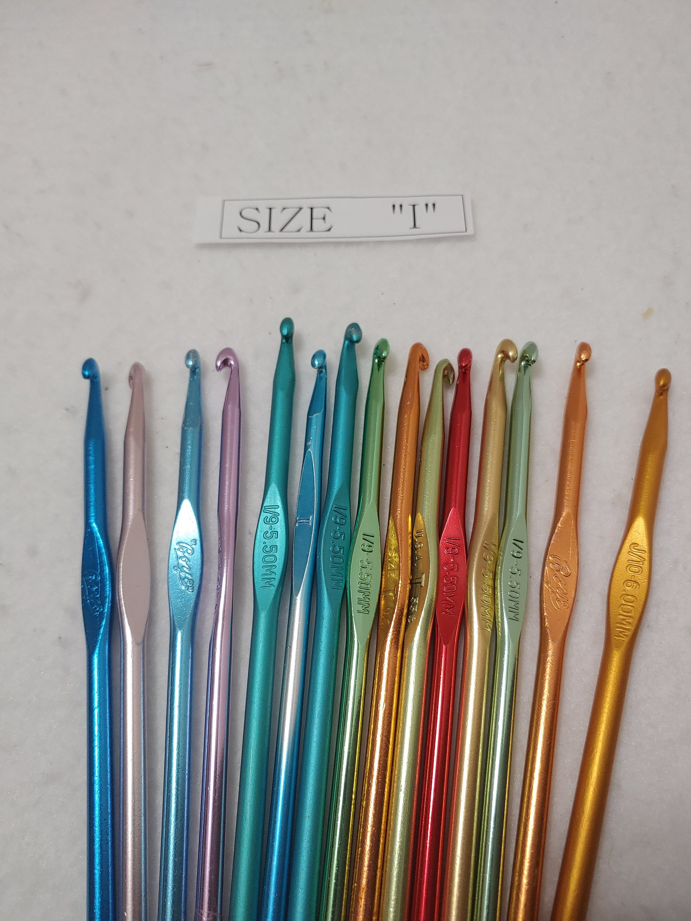 Size I Tapered Crochet Hooks