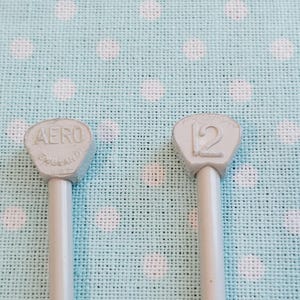 Vintage AERO (UK 12 / US 2 / 2.75 mm)  Aluminum Gray Knitting Needles