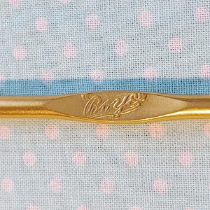Boye Aluminum Size &quot;G&quot; Crochet Hook (Tapered Throat)