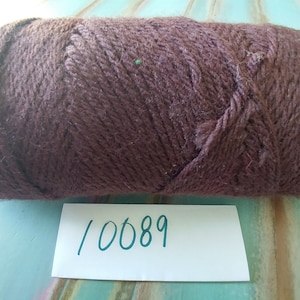 Acrylic Yarn Medium Worsted Weight (4-Ply)