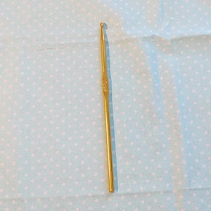 Boye Aluminum Size &quot;G&quot; Crochet Hook (Tapered Throat)