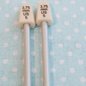 Vintage 14 &quot;  (US Size 5) 3.75 mm Aluminum Knitting Needles.