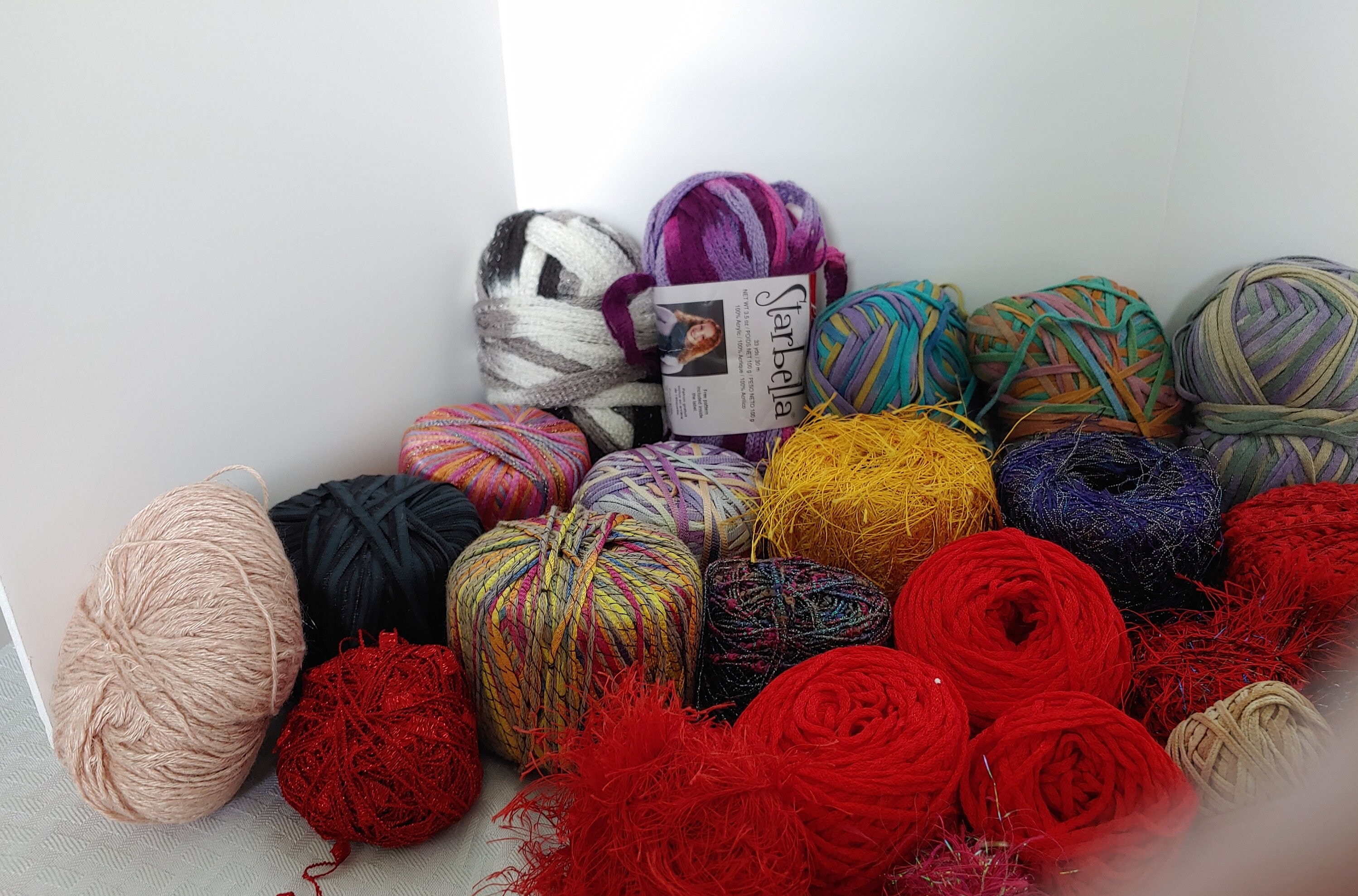 Hearth & Harbor Soft Yarn for Crocheting - 2400 Yards Crochet Yarn for Crocheting and Knitting Yarn Amigurumi Yarn for Knitting Acrylic Yarn Bulk