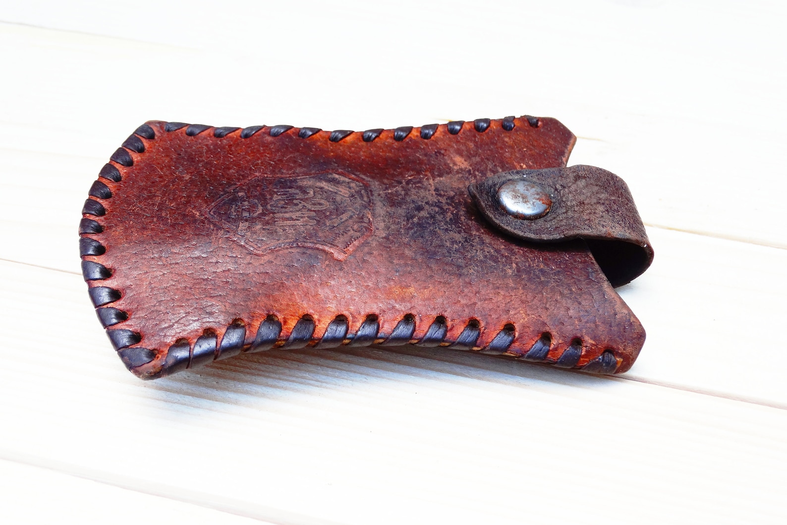 Vintage Leather Keychain Case, Old Vintage Leather Key Holder, Vintage