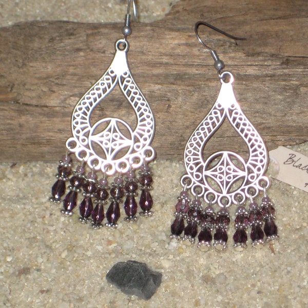 Boucles d'oreilles chandeliers Bohème argenté Style ethnique Perles verre violettes Perle Preciosa violettes Intercalaires métal argenté
