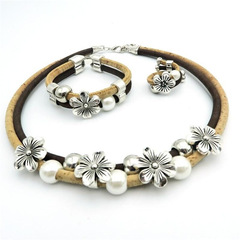 Cork Jewelry Set with Flowers and Pearls Jewellery Set Wood Jewelry Handmade Jewelry Set Necklace Bracelet Ring Eco Friendly Vegan