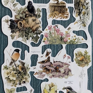 Page d'illustrations naturelles découpées par Marjolein Bastin