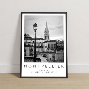 Impression de Montpellier, affiche de Montpellier, photographie de voyage, impression de voyage, impression de France, décoration de voyage, art noir et blanc, ville française