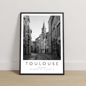 Toulouse Print, Toulouse Poster, Travel Photography, Travel Print, France Print, Travel Decor, Black and White Art, French City