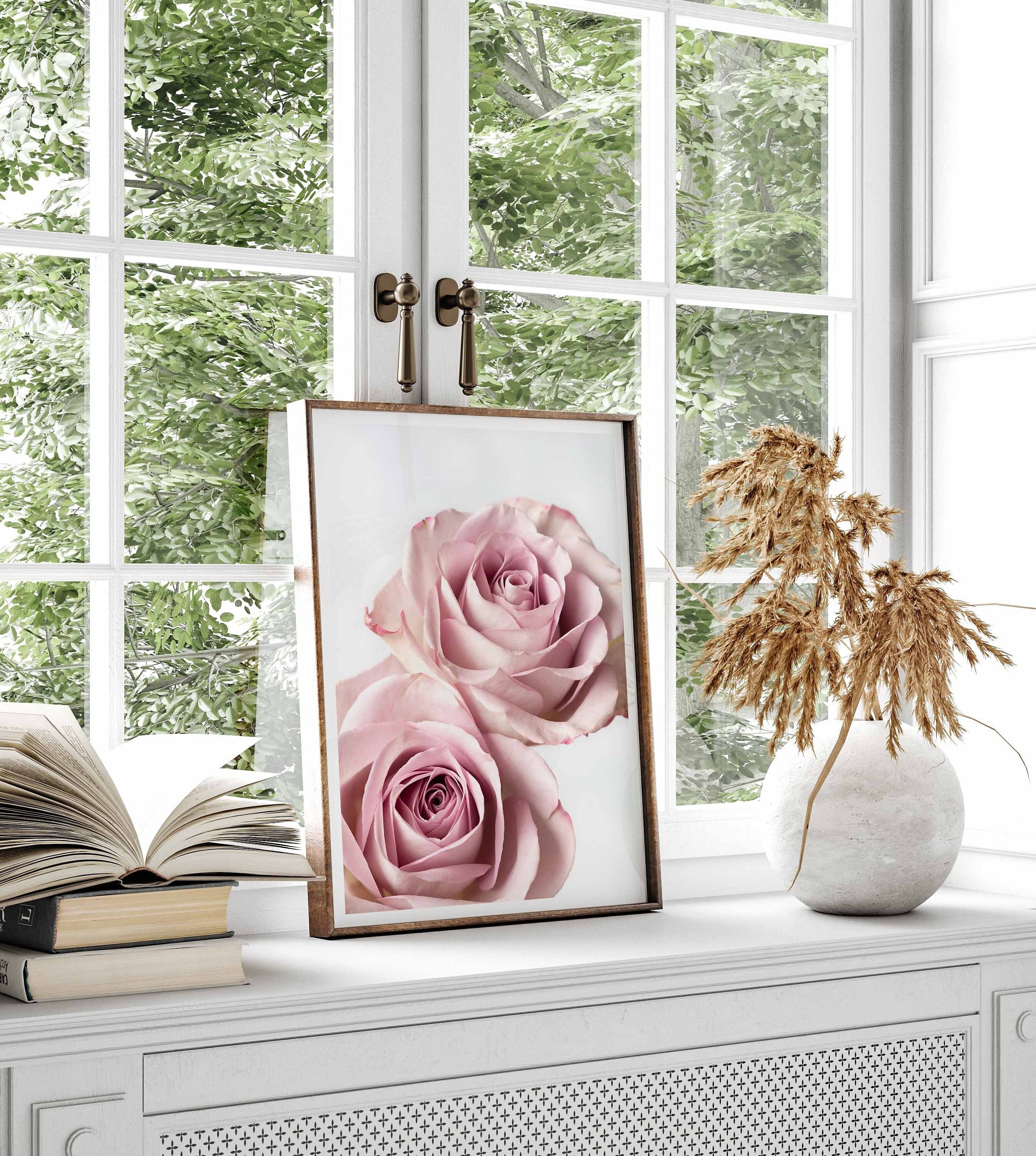 Decorate Bed With Roses Romance