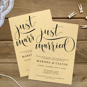 K&ouml;nnte beinhalten: Zwei Karten aus Kraftpapier mit dem Text "just married" in schwarzer Kalligrafie. Die Karte rechts enth&auml;lt zus&auml;tzlichen Text f&uuml;r einen Brunch nach der Hochzeit, darunter die Namen Marissa & Calvin, das Datum, die Uhrzeit, den Ort und die RSVP-Informationen.