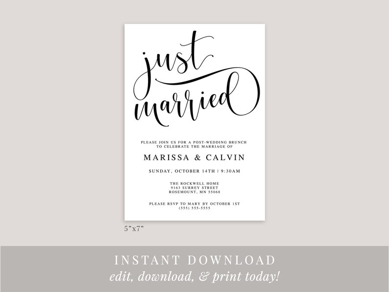 K&ouml;nnte beinhalten: Eine schwarz-wei&szlig;e druckbare Hochzeitsanzeige mit dem Text "just married" in einer kursiven Schriftart. Die Anzeige enth&auml;lt die Namen Marissa & Calvin, das Datum und die Uhrzeit des Post-Wedding-Brunches sowie den Ort. Die Anzeige ist 12,7 cm x 17,8 cm gro&szlig;.