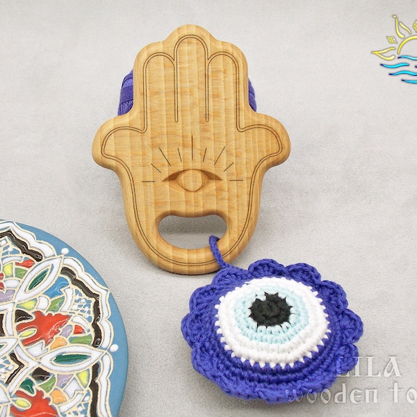 Hanukkah baby Hamsa baby teether Evil eye baby rattle Boho baby toys Jewish baby gift Wooden hamsa Hippie baby gift Jewish toy Baby boy gift