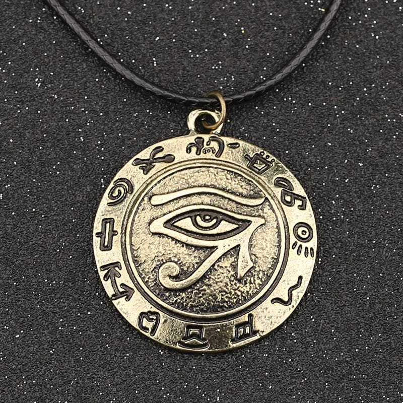 всевидящее око и амулет египта. глаз гора амулет. амулет око гора. амулет око гора. амулет древнего египта уаджет.