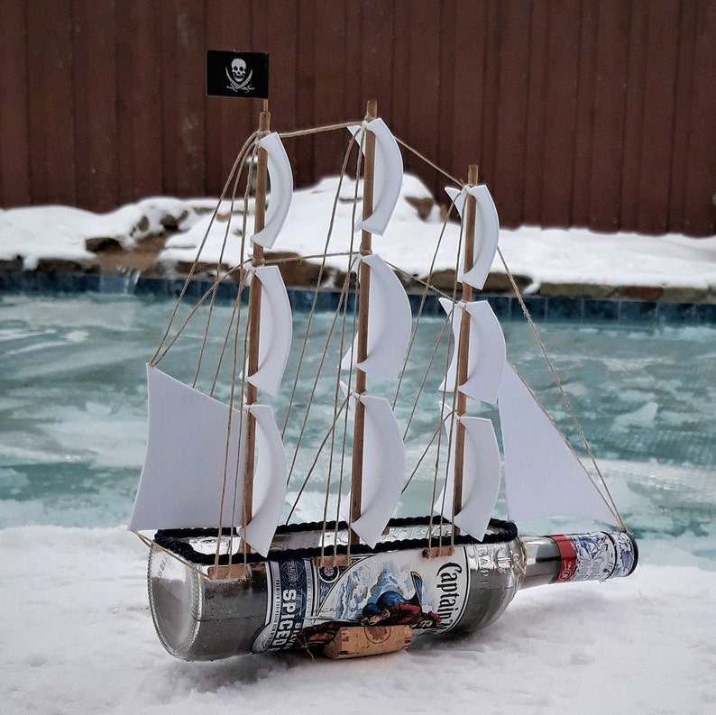 Captain Morgan Silver Pirate d\u00e9cor,Pirate,Pirate ship,Pirate wedding,Pirate decorations,Pirate gifts,Pirate centerpieces,ship in a bottle
