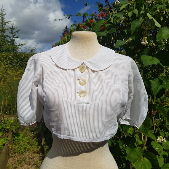 Vintage 30s white stripe cotton blouse with puff s
