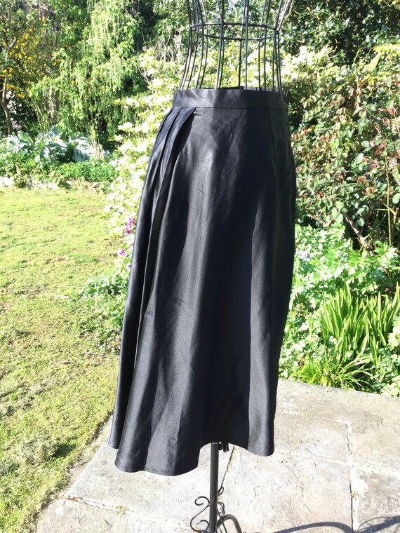 nicole farhi leather skirt