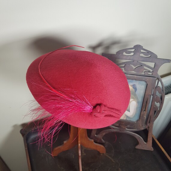 40s 50s Raspberry Beret