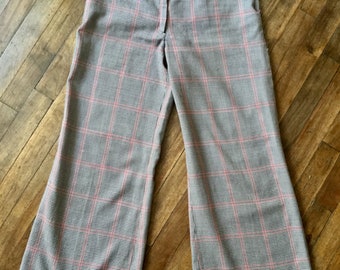 High-waisted 70s trousers in checked wool