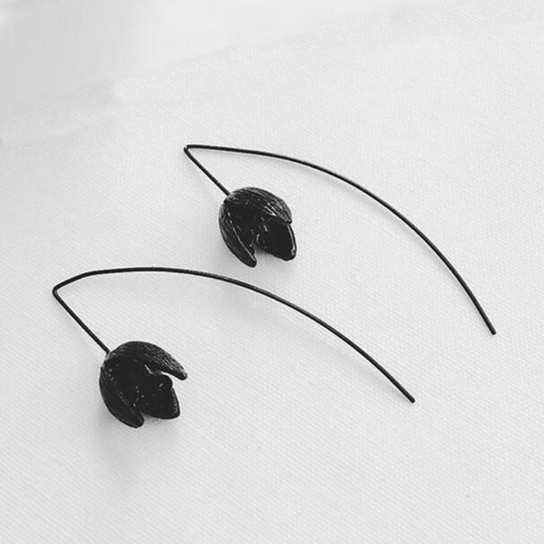 Bohemian Jewelry Black Flower Earrings Dangle Drop Earrings Floral Earrings Dangly Earrings Uk Woodland Earrings Boho Earrings Black