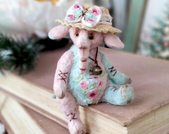 Elephant in Crochet Hat – Hand-stitched Miniature Teddy Collectible