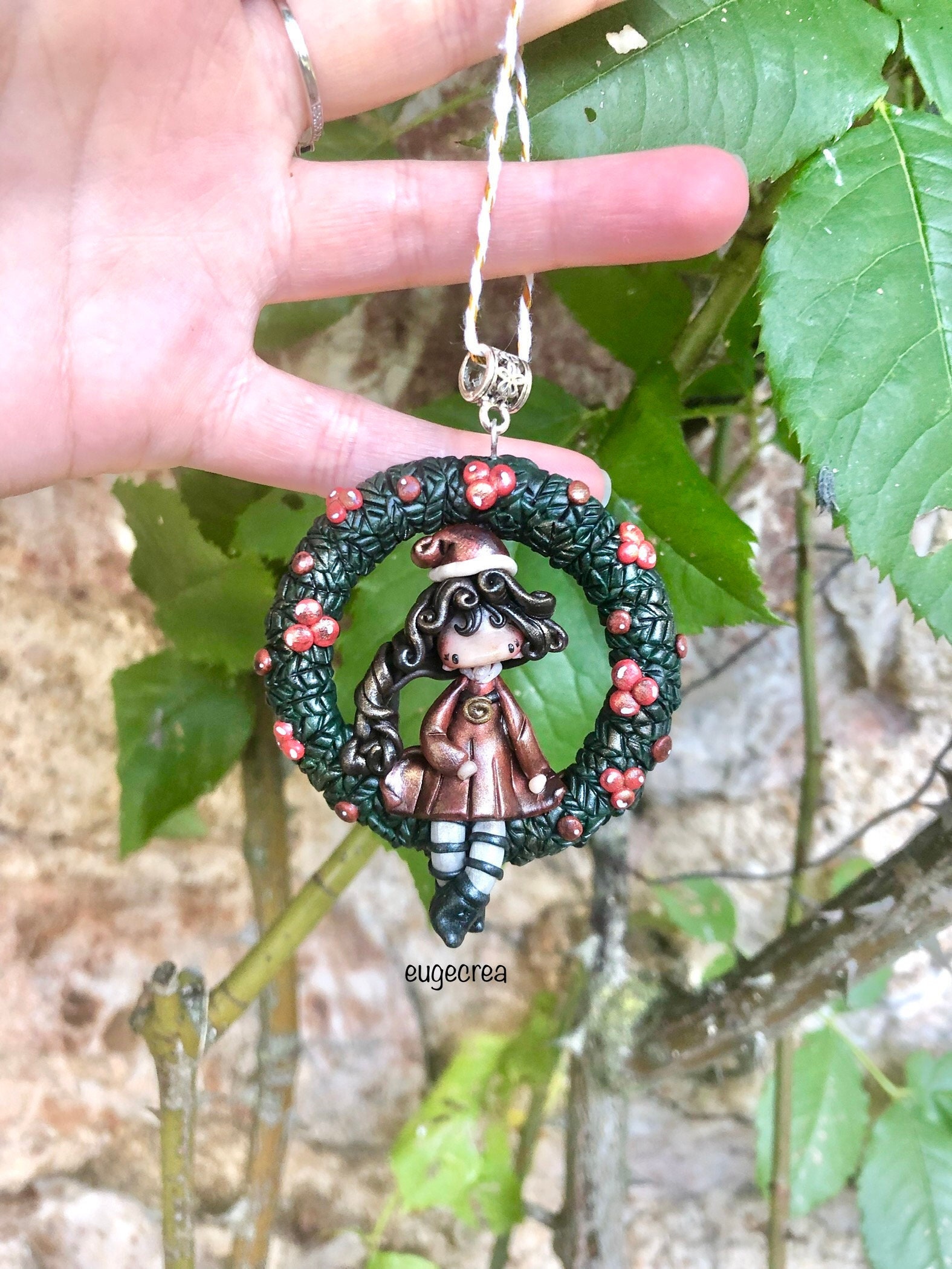 Décoration Couronne de Noël et Poupée Lutin en Pâte Polymère Houx Décoration Fimo