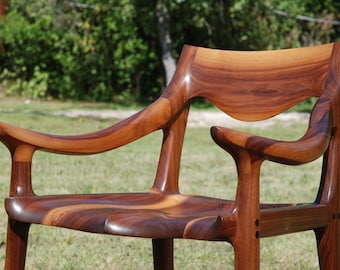 Chaise de salle à manger à dossier bas inspirée de Sam Maloof - noyer noir - fabriqué à la main