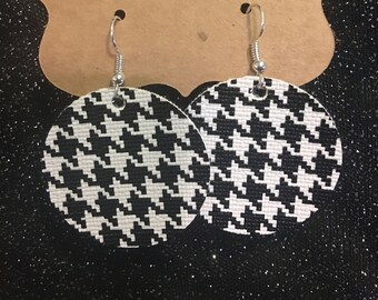 Black and white houndstooth vinyl earrings
