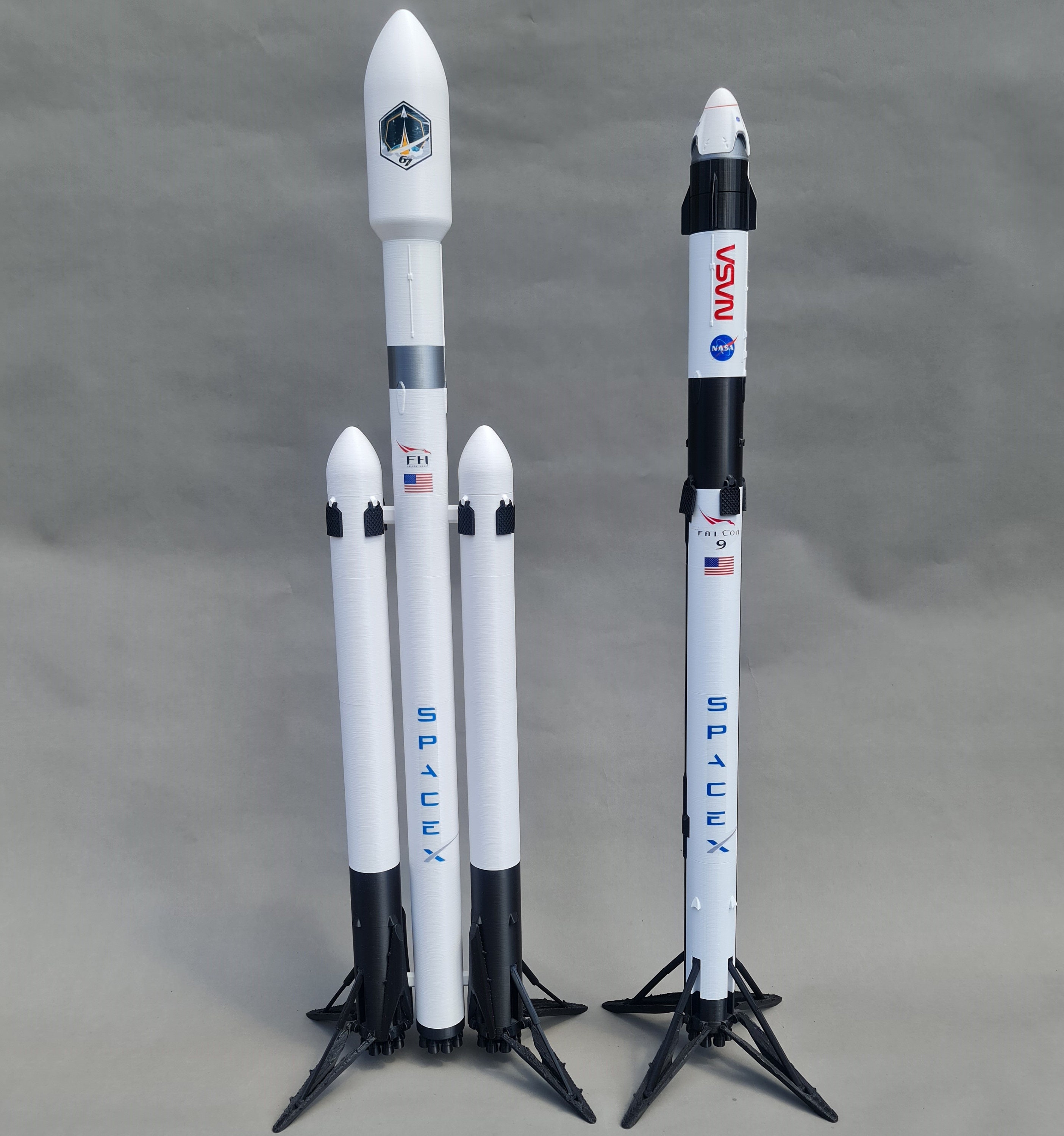 SpaceX falcon 9 rocket ロケット 1:100 Falcon 9 - SpaceX - 1:100 (WITH MAGNETS) – Space Scaled Models