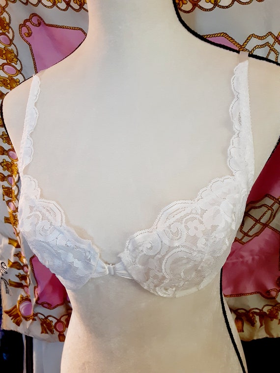 Vintage Victoria's Secret Lace Bra Gold Label 199… - image 1