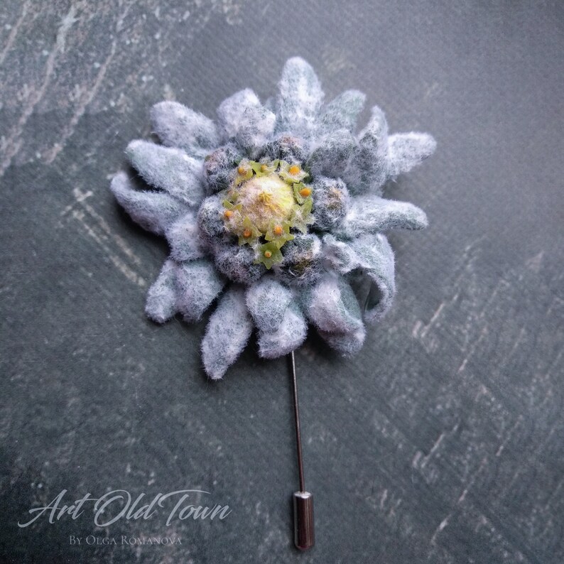 Edelweiss flower brooch Large flower brooch pin Boutonniere for men Wedding shawl brooch